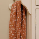 Swaddle 120 x 120 Wild Flowers Rust